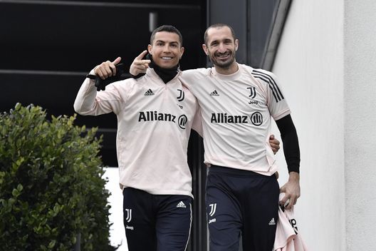 (Getty Images) Chiellini su CR7: “Era meglio se fosse andato via prima. Noi avevamo capito tutto”- immagine 2