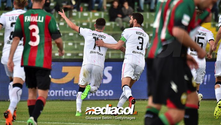 TERNI, ITALY - MAY 05:  Gabriele Rolando of US Città di Palermo celebrates after scoring goal 0-3 during the serie B match between Ternana Calcio and US Citta di Palermo at Stadio Libero Liberati on May 5, 2018 in Terni, Italy.  (Photo by Giuseppe Bellini/Getty Images) 