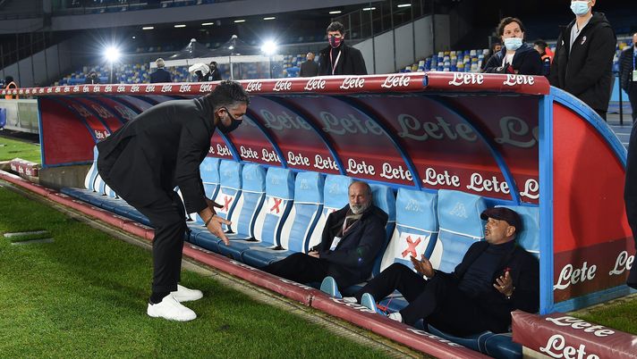 NAPLES, ITALY - MARCH 07: Gennaro Gattuso, Head Coach of SSC Napoli interacts with Sinisa Mihajlovic, Head Coach of Bologna F.C. 1909 prior to the Serie A match between SSC Napoli and Bologna FC at Stadio Diego Armando Maradona on March 07, 2021 in Naples, Italy. Sporting stadiums around Italy remain under strict restrictions due to the Coronavirus Pandemic as Government social distancing laws prohibit fans inside venues resulting in games being played behind closed doors. (Photo by Francesco Pecoraro/Getty Images) NAPLES, ITALY - MARCH 07: Gennaro Gattuso, Head Coach of SSC Napoli interacts with Sinisa Mihajlovic, Head Coach of Bologna F.C. 1909 prior to the Serie A match between SSC Napoli and Bologna FC at Stadio Diego Armando Maradona on March 07, 2021 in Naples, Italy. Sporting stadiums around Italy remain under strict restrictions due to the Coronavirus Pandemic as Government social distancing laws prohibit fans inside venues resulting in games being played behind closed doors. (Photo by Francesco Pecoraro/Getty Images)