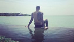 SOCIAL / Icardi guarda il mare, Wanda scrive una dedica: “Ogni storia è bella, ma…”