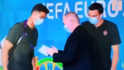 VIDEO Europei 2021, “Scusi, chi è lei?”: CR7 fermato all’ingresso dello stadio
