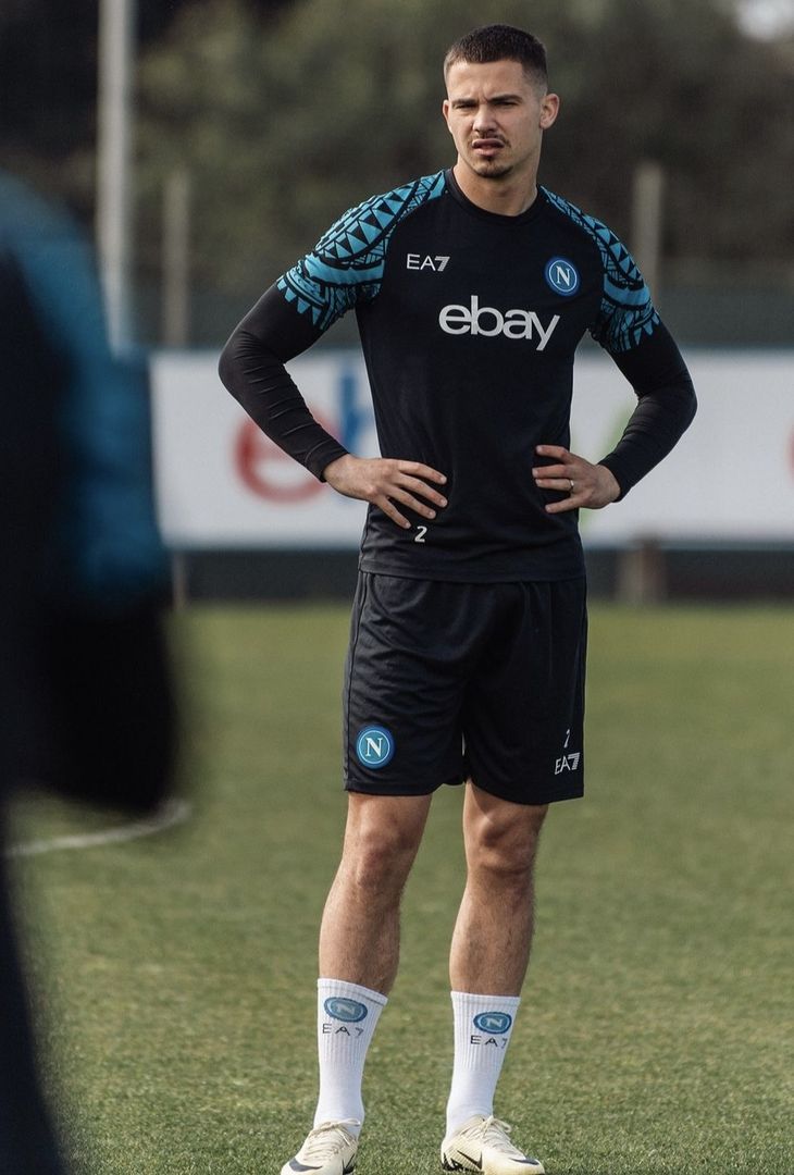 GALLERY Il Napoli si allena a Castel Volturno: la concentrazione degli azzurri - immagine 8