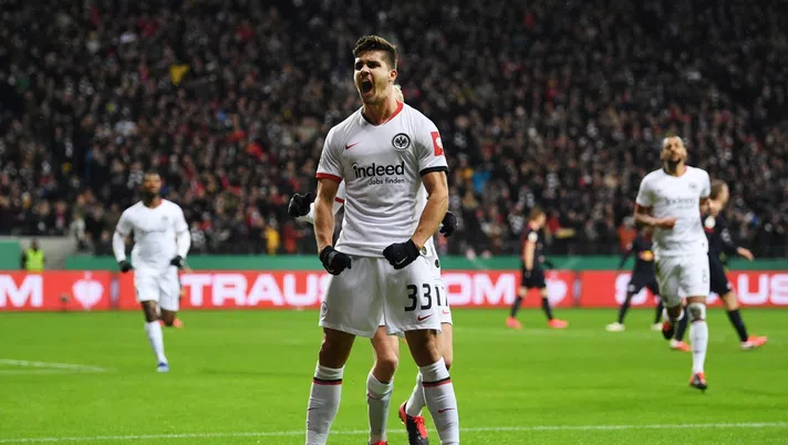 André Silva esulta per un gol con l'Eintracht Francoforte (credits: GETTY Images)