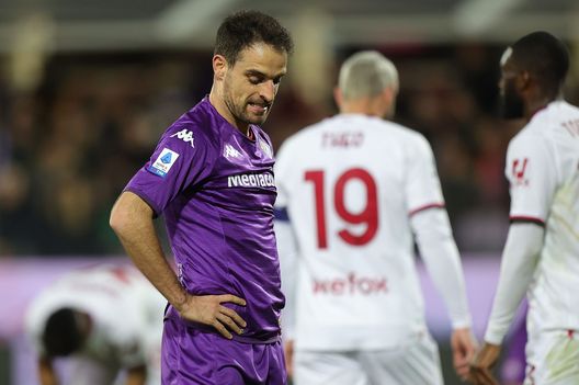 FLORENCE, ITALY - MARCH 04: Giacomo Bonaventura of ACF Fiorentina reacts during the Serie A match between ACF Fiorentina and AC MIlan at Stadio Artemio Franchi on March 4, 2023 in Florence, Italy. (Photo by Gabriele Maltinti/Getty Images) Trasferte, clima e partite: la Fiorentina è stanca. Attenzione al Lecce- immagine 2