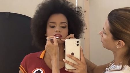 La modella diciottenne padovana Lisa De Franceschi è sempre più richiesta