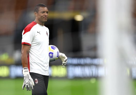 Nelson Dida, preparatore dei portieri del Milan Nelson Dida, preparatore dei portieri del Milan