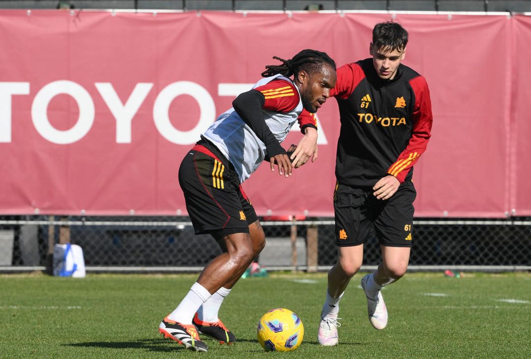 Roma, allenamento in vista del Cagliari: ci sono Smalling e Sanches – FOTO GALLERY - immagine 10
