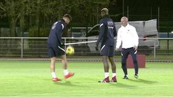 VIDEO Francia, Pogba e Giroud regalano spettacolo: allenamento in Nazionale tra tiri e sfida di palleggi