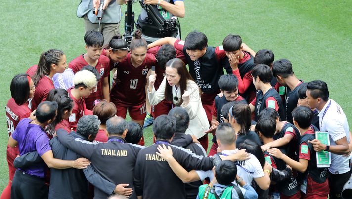 NICE, FRANCE - JUNE 16: The Thailand players and staff form a team huddle prior to the 2019 FIFA Women's World Cup France group F match between Sweden and Thailand at Stade de Nice on June 16, 2019 in Nice, France. (Photo by Elsa/Getty Images) NICE, FRANCE - JUNE 16: The Thailand players and staff form a team huddle prior to the 2019 FIFA Women's World Cup France group F match between Sweden and Thailand at Stade de Nice on June 16, 2019 in Nice, France. (Photo by Elsa/Getty Images)