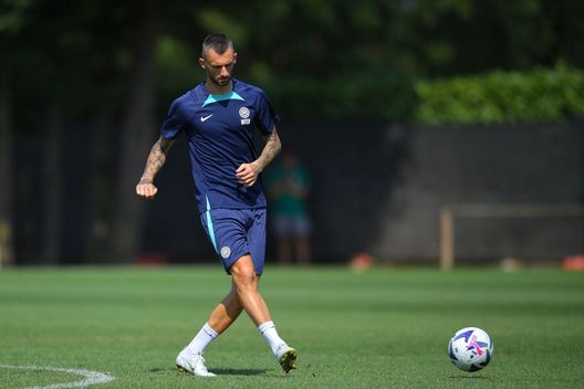 Getty Images Brozovic, ad Appiano non c’è grande preoccupazione. Inzaghi conta di averlo a Lecce- immagine 2
