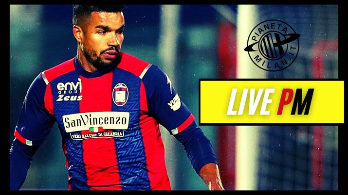 La conferenza stampa di presentazione di Junior Messias, nuovo acquisto del Milan | Calciomercato AC Milan LIVE News (Getty Images) 