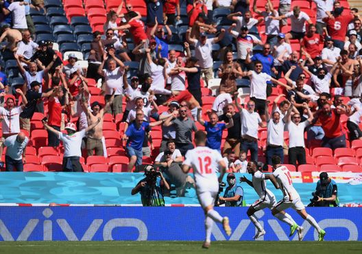 Sterling subito dopo il gol contro la Croazia (Photo by Laurence Griffiths/Getty Images) Sterling subito dopo il gol contro la Croazia (Photo by Laurence Griffiths/Getty Images)