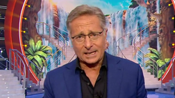 VIDEO/ Ciao Darwin, Bonolis ad un collaboratore: “Fa sparire tutto, è juventino”