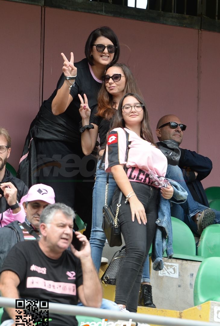 FOTOTIFO Palermo-Pisa 3-3, i tifosi allo Stadio “Renzo Barbera” (Gallery) - immagine 24