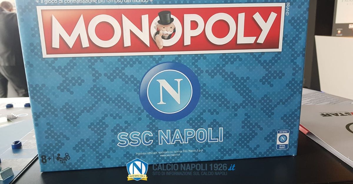 Il Napoli presenta Monopoly: il gioco diventa azzurro. Formisano scherza:  “Facciamo costruire qui qualche stadio”