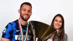 VIDEO / È il compleanno della sua Doina, de Vrij le manda messaggi d’amore