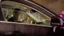 Atalanta, Gasperini litiga con tifoso e lancia un panino (VIDEO)