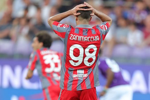 FLORENCE, ITALY - AUGUST 14: Luca Zanimacchia of US Cremonese reacts during the Serie A match between ACF Fiorentina and US Cremonese at Stadio Artemio Franchi on August 14, 2022 in Florence, Italy. (Photo by Gabriele Maltinti/Getty Images) Cremona dopo 26 anni ritrova la Serie A: il Torino terrà a battesimo il nuovo Zini- immagine 2