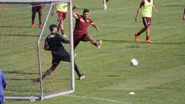Sirigu durante l'allenamento a Bormio 