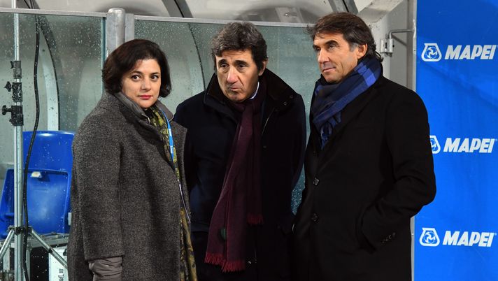 REGGIO NELL'EMILIA, ITALY - JANUARY 18: Veronica Squinzi of US Sassuolo ,President of Torino Urbano Cairo and Giovanni Carnevali of US Sassuolo talks during the Serie A match between US Sassuolo and Torino FC at Mapei Stadium - Città del Tricolore on January 18, 2020 in Reggio nell'Emilia, Italy (Photo by Alessandro Sabattini/Getty Images) REGGIO NELL'EMILIA, ITALY - JANUARY 18: Veronica Squinzi of US Sassuolo ,President of Torino Urbano Cairo and Giovanni Carnevali of US Sassuolo talks during the Serie A match between US Sassuolo and Torino FC at Mapei Stadium - Città del Tricolore on January 18, 2020 in Reggio nell'Emilia, Italy (Photo by Alessandro Sabattini/Getty Images)