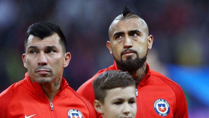 FOTO Vidal non si smentisce, clamoroso fallo del cileno ai danni di un avversario - immagine 1