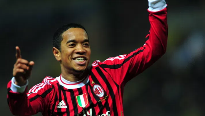 Milan, Emanuelson: &#8220;Quella volta che Ibrahimovic mise Gattuso nella spazzatura&#8230;&#8221;