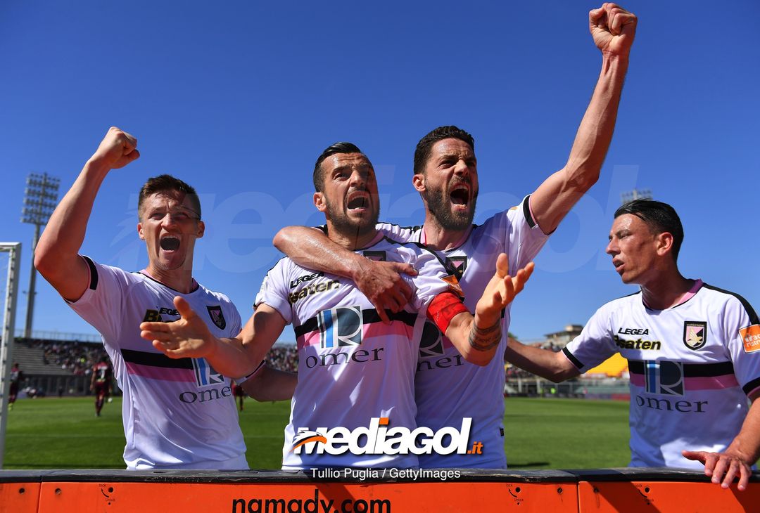  LIVORNO, ITALY - APRIL 27: Ilija Nestorovski of Palermo celebrates after scoring a penalty (0-1) during the Serie B match between AS Livorno and US Citta di Palermo at Stadio Armando Picchi on April 27, 2019 in Livorno, Italy. (Photo by Tullio M. Puglia/Getty Images) 