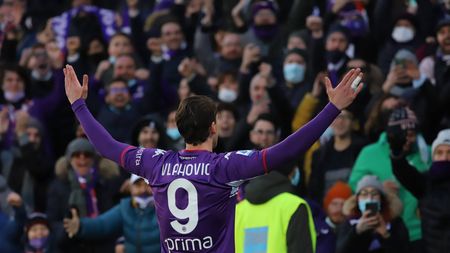 GERMOGLI PH: 11DICEMBRE 2021 FIRENZE STADIO ARTEMIO FRANCHI CAMPIONATO SERIE A TIM FIORENTINA VS SALERNITANA NELLA FOTO GOL ESULTANZA VLAHOVIC GERMOGLI PH: 11DICEMBRE 2021 FIRENZE STADIO ARTEMIO FRANCHI CAMPIONATO SERIE A TIM FIORENTINA VS SALERNITANA NELLA FOTO GOL ESULTANZA VLAHOVIC