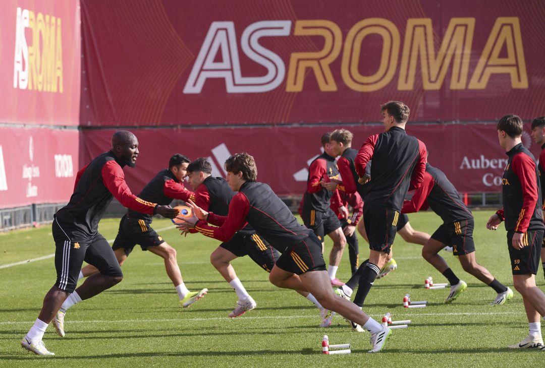 Roma, la rifinitura alla vigilia del match contro la Salernitana – FOTOGALLERY - immagine 3