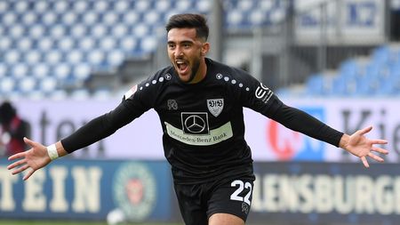 KIEL, GERMANY - MAY 24: Nicolas Gonzalez of Stuttgart celebrates his team's first goal during the Second Bundesliga match between Holstein Kiel and VfB Stuttgart at Holstein-Stadion on May 24, 2020 in Kiel, Germany. (Photo by Stuart Franklin/Getty Images) KIEL, GERMANY - MAY 24: Nicolas Gonzalez of Stuttgart celebrates his team's first goal during the Second Bundesliga match between Holstein Kiel and VfB Stuttgart at Holstein-Stadion on May 24, 2020 in Kiel, Germany. (Photo by Stuart Franklin/Getty Images)
