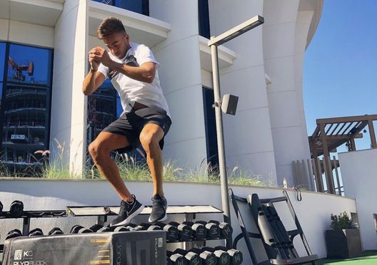 El Shaarawy mentre si allena a Dubai El Shaarawy mentre si allena a Dubai