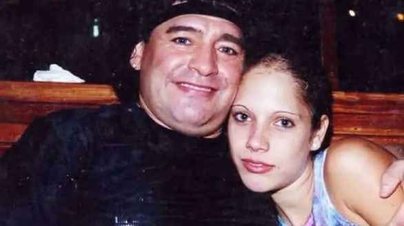 Mavys, stuprata da Maradona a 16 anni: “Mi ha coperto la bocca, con mia mamma nella stanza accanto”- immagine 2
