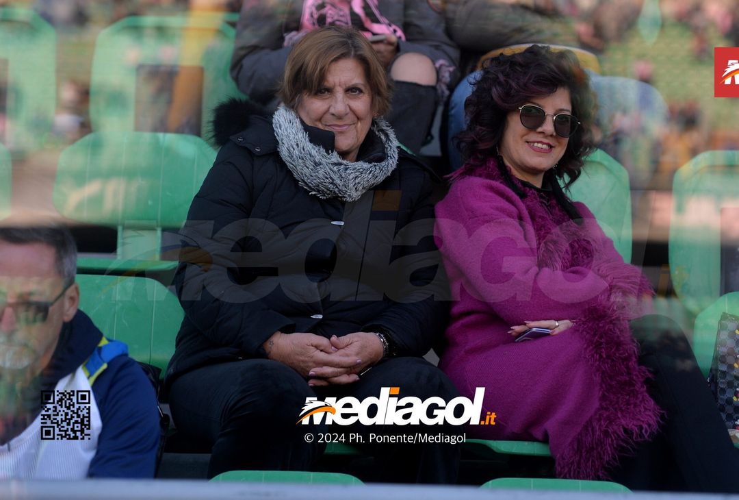 FOTOTIFO Palermo-Como 3-0, gli scatti ai tifosi al “Renzo Barbera” (GALLERY) - immagine 57