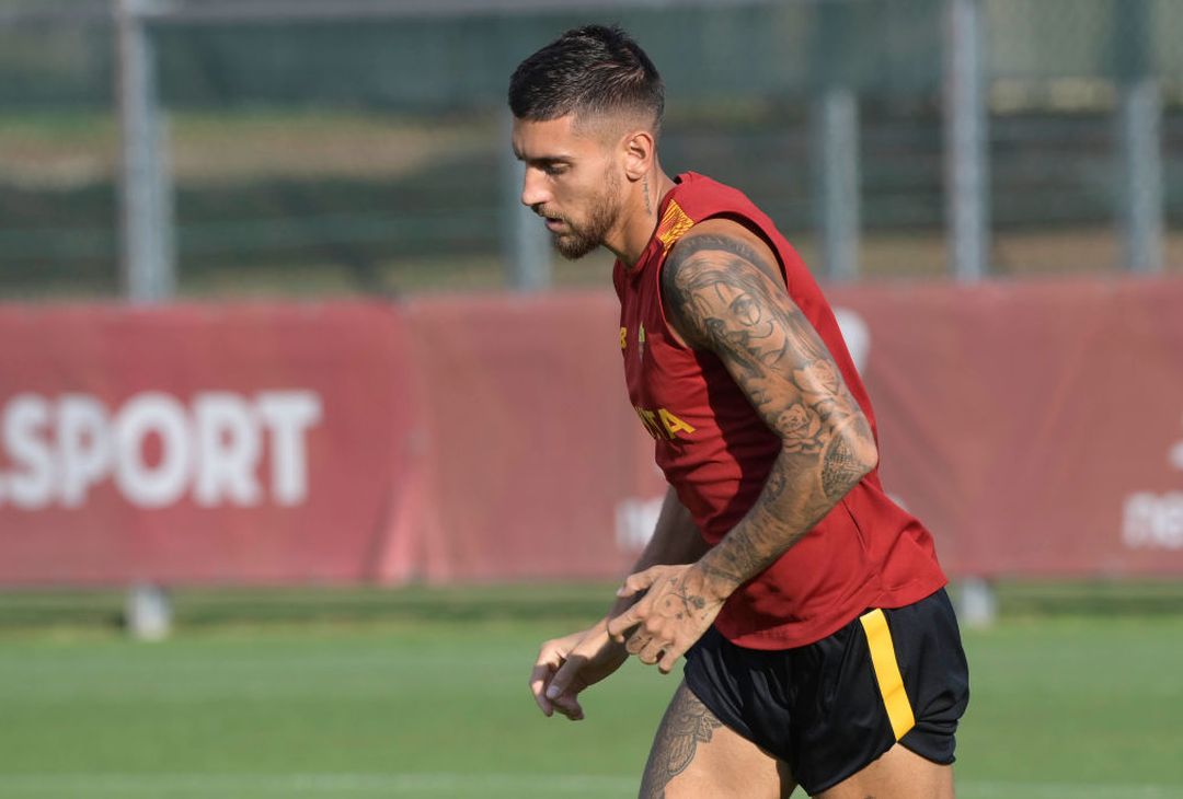 Roma, rifinitura prima del Monza: Belotti c’è. Squadra in ritiro – FOTO GALLERY - immagine 5