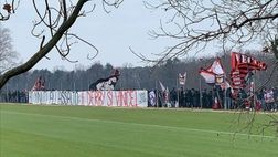 Milan-Inter, lo striscione della Curva Sud a Milanello (FOTO)