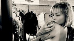 Provvedi, altro scatto hot di Giulia: il topless della modella è da urlo