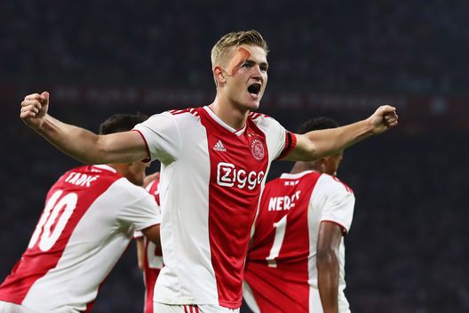 AMSTERDAM, NETHERLANDS - AUGUST 14: Matthijs de Ligt of Ajax celebrates scoring his teams second goal of the game during the UEFA Champions League third round qualifying match between Ajax and Royal Standard de Liege at Johan Cruyff Arena on August 14, 2018 in Amsterdam, Netherlands. (Photo by Dean Mouhtaropoulos/Getty Images) AMSTERDAM, NETHERLANDS - AUGUST 14: Matthijs de Ligt of Ajax celebrates scoring his teams second goal of the game during the UEFA Champions League third round qualifying match between Ajax and Royal Standard de Liege at Johan Cruyff Arena on August 14, 2018 in Amsterdam, Netherlands. (Photo by Dean Mouhtaropoulos/Getty Images)