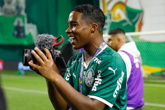 (Photo by Ricardo Moreira/Getty Images) Volata per Endrick: Real Madrid in pole per il 16enne del Palmeiras- immagine 2