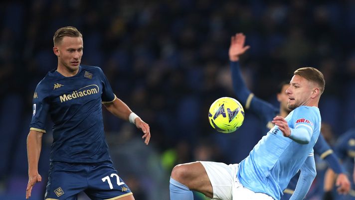 ROME, ITALY - JANUARY 29: Ciro Immobile of SS Lazio controls the ball whilst under pressure from Antonin Barak of ACF Fiorentina during the Serie A match between SS Lazio and ACF Fiorentina at Stadio Olimpico on January 29, 2023 in Rome, Italy. (Photo by Paolo Bruno/Getty Images) barak