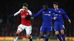 Arsenal, continua la telenovela Ozil: il tedesco sempre più ai margini, il suo entourage studia il piano per il futuro