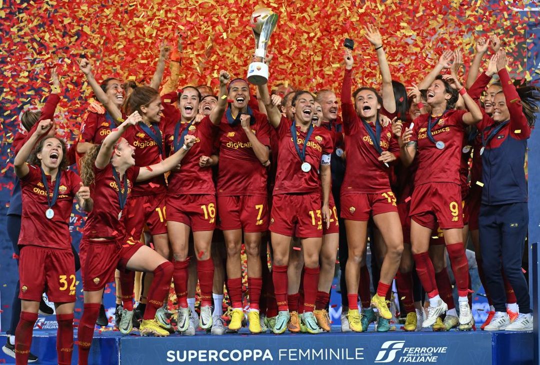 La Roma Femminile vince la Supercoppa: le immagini della festa – FOTO GALLERY - immagine 11