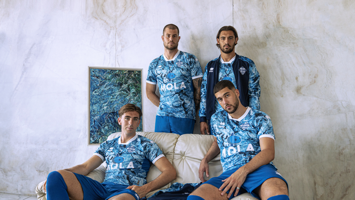 La magia della divisa: la maglia del Como è un’autentica opera d’arte… - immagine 1