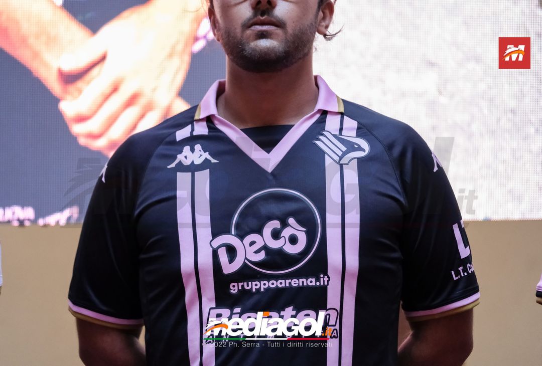 FOTO PALERMO, presentazione nuove maglie gara Palermo 2022/2023 (Gallery) - immagine 58