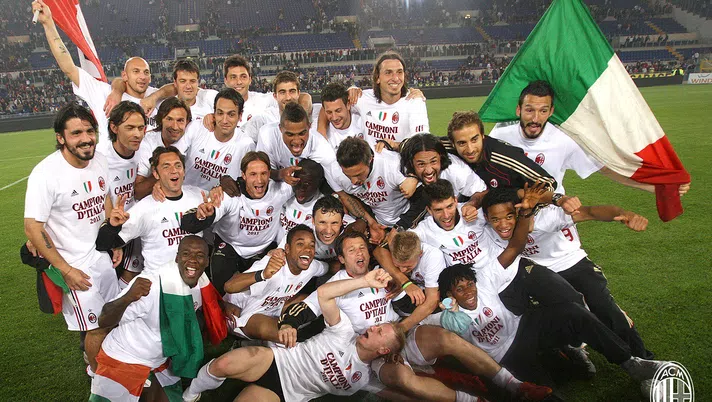 7 maggio 2011, Roma-Milan 0-0, la festa per lo Scudetto rossonero (credits: acmilan.com)