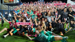 Sadiq e Rodrigo Ely festeggiano con l’Almeria la promozione in Liga. E sui social spunta Super Mario Bros