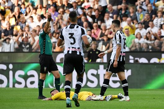 Perez cartellino rosso