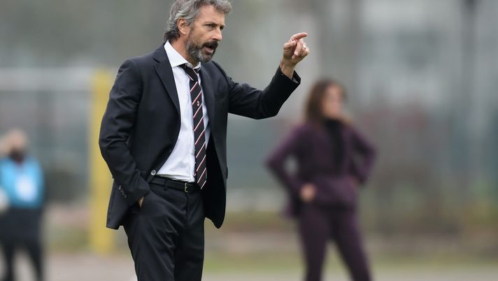 MILAN, ITALY - NOVEMBER 15: Head Coach of AC Milan Women Maurizio Ganz gestures during the Women's Serie A match between AC Milan v AS Roma at Sport Center Vismara on November 15, 2020 in Milan, Italy. (Photo by Pier Marco Tacca/Getty Images) MILAN, ITALY - NOVEMBER 15: Head Coach of AC Milan Women Maurizio Ganz gestures during the Women's Serie A match between AC Milan v AS Roma at Sport Center Vismara on November 15, 2020 in Milan, Italy. (Photo by Pier Marco Tacca/Getty Images)