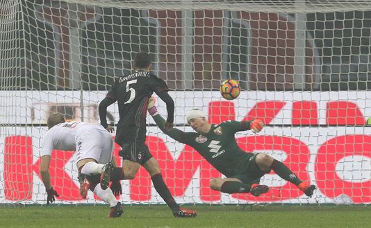 MILAN, ITALY - JANUARY 12: Giacomo Bonaventura #5 of AC Milan scores his goal during the TIM Cup match between AC Milan and AC Torino at Giuseppe Meazza Stadium on January 12, 2017 in Milan, Italy. (Photo by Marco Luzzani/Getty Images) MILAN, ITALY - JANUARY 12: Giacomo Bonaventura #5 of AC Milan scores his goal during the TIM Cup match between AC Milan and AC Torino at Giuseppe Meazza Stadium on January 12, 2017 in Milan, Italy. (Photo by Marco Luzzani/Getty Images)
