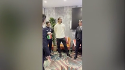 Ibrahimovic incontra Dell’Aquila: “Peso 102 kg, ma dimagrire…” | VIDEO