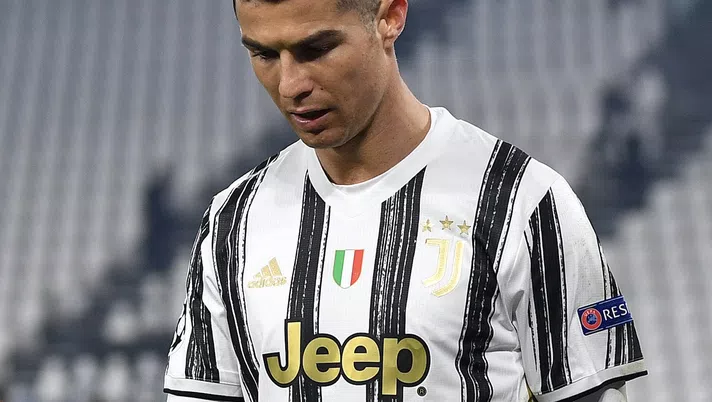 Cristiano Ronaldo (attaccante Juventus) deluso per l'eliminazione dalla Champions League ad opera del Porto | News (Getty Images)